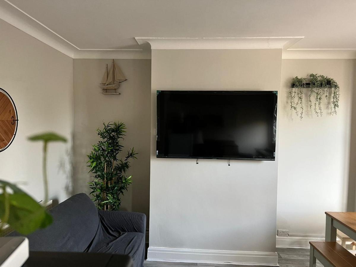 Kim Family Holiday Get-Away 4 Bedrooms 2 Baths بلاكبول المظهر الخارجي الصورة